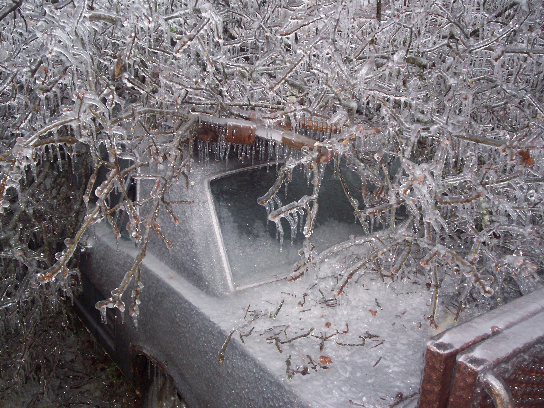 Ice Storm Pictures From Kenneth Lowe In Choctaw, OK photo 3